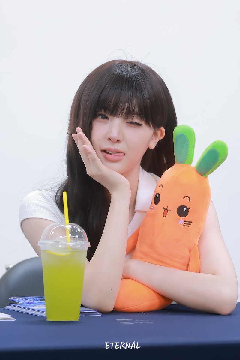 Eternal_0108's tweet photo. 260724 HQ

#tripleS #트리플에스 #Yeonji #곽연지 https://t.co/dnrznzXMpi