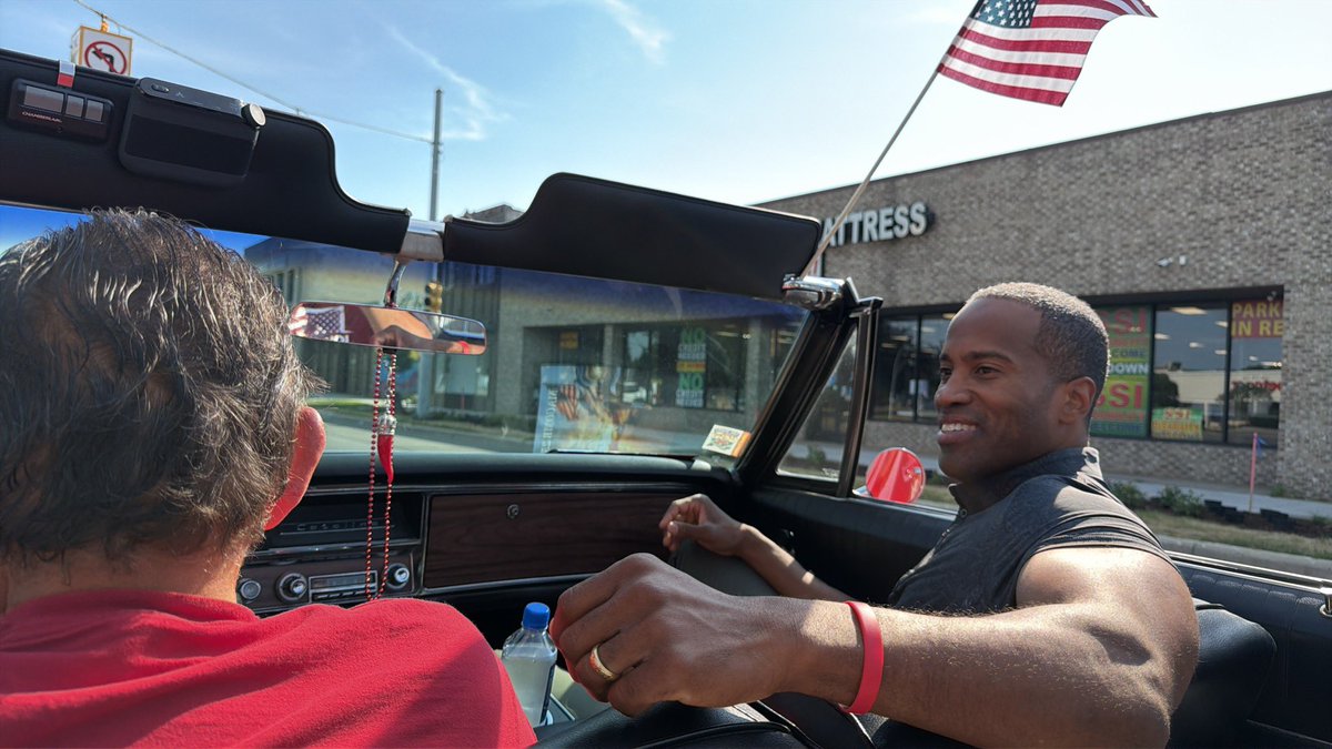 JohnJamesMI's tweet photo. Let’s Cruise! 🚗🇺🇸🔥

📍Macomb County, MI https://t.co/zo2dTkQh0h
