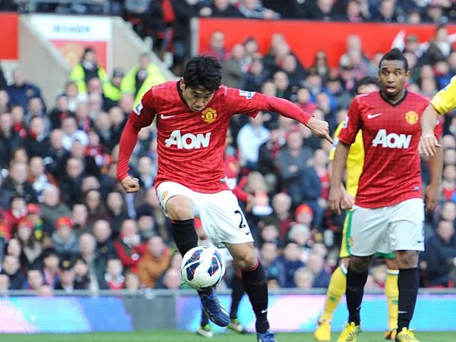 UTD_Seth001's tweet photo. 🚨Manchester United legend and Japanese star Shinji Kagawa on his time at Old Trafford.
🗣️ Shinji Kagawa: “Joining Manchester United was one of the proudest moments of my career. To become the first Japanese player to wear that shirt was an incredible honour. I wasn’t just representing myself—I was representing Japan every time I stepped onto the pitch at Old Trafford. Knowing that so many young Japanese fans were watching me gave me extra motivation every single game.
“I’ll never forget the match against Norwich City in 2013. It’s still the most memorable game of my Manchester United career. Scoring my first and only hat-trick for the club at Old Trafford was a dream come true. Wayne Rooney assisted my first goal, and Robin van Persie set me up for another. The atmosphere was unbelievable, and hearing the fans sing my name after completing the hat-trick is something I’ll carry with me forever.
“Playing under Sir Alex Ferguson taught me what it truly means to be a Manchester United player. Every training session demanded excellence, every match carried pressure, and every trophy had to be earned. Winning the Premier League in my first season made all the hard work worthwhile.
“Manchester United changed my life. It gave me unforgettable memories, incredible teammates, and the chance to inspire an entire generation of Japanese footballers. Even today, whenever I think about Old Trafford, I smile because it will always feel like a special home.”