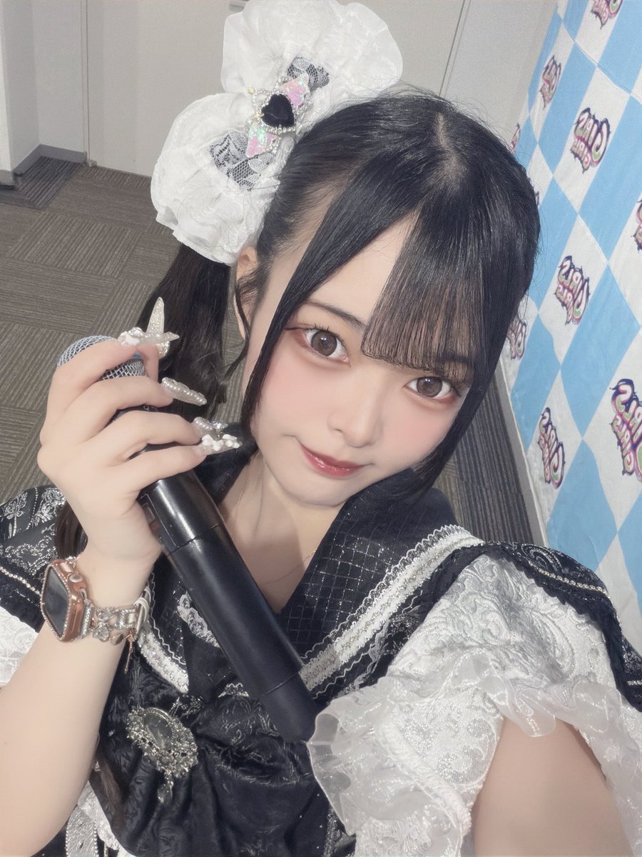 Pinky_marika's tweet photo. TOKYO GIRLS GIRLS さん、朝からありがとうございましたー！🖤🩷
レアサイドポニーの日！

土曜日の朝早くからみんな早起きしてくれて本当にありがとう🥲赤ペンラいっぱい見えたし、コールも聞こえたよ！
音響トラブルありましたが、楽しんでくれたかなー？私はすっごく楽しかった！

また明日ね♡ https://t.co/7d7KEWcgFA