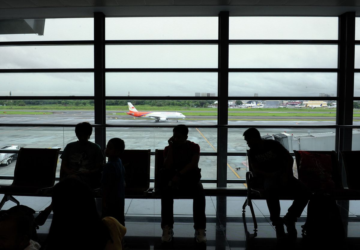 SFGate's tweet photo. SFO, LAX fight for Pacific flights to the Philippines https://t.co/QQGtwOpi7H https://t.co/YO4MSWRMms