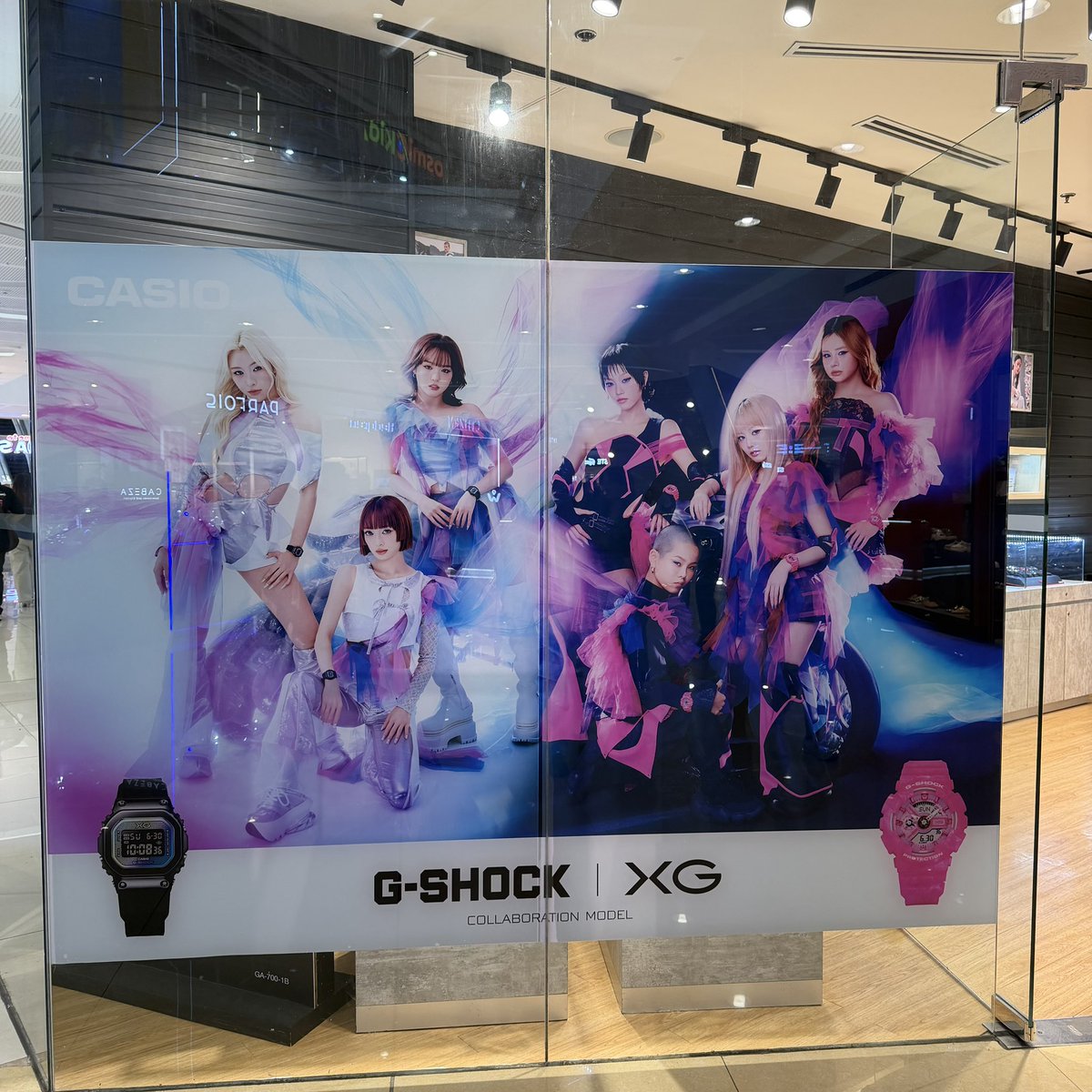 chang_enh's tweet photo. Filo Alphaz! FREE STICKERS even without a purchase! plus a 10% discount on both watches.
📍SM Mall of Asia

#XGSHOCK 
#XG_WorldTour_THECORE_MANILA
#XG #ALPHAZ https://t.co/duW3j8rhCw