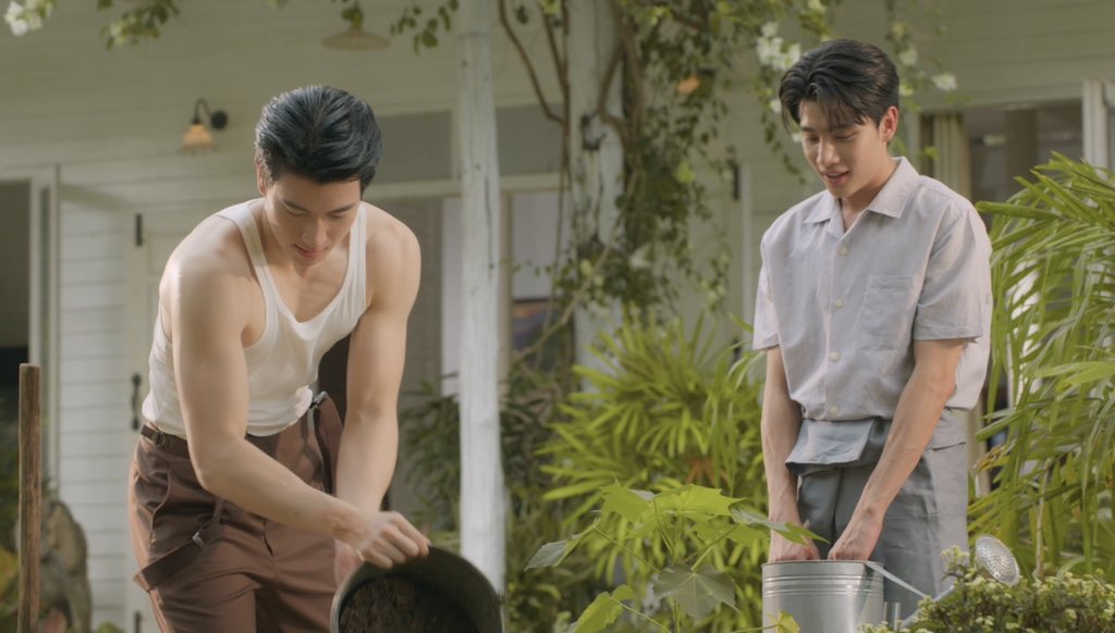 ArunRungTH's tweet photo. Once คนสวน Always คนสวน

THE EDGE OF HORIZON EP6

#อรุณรุ่งEP6 https://t.co/0emGSDTnP5