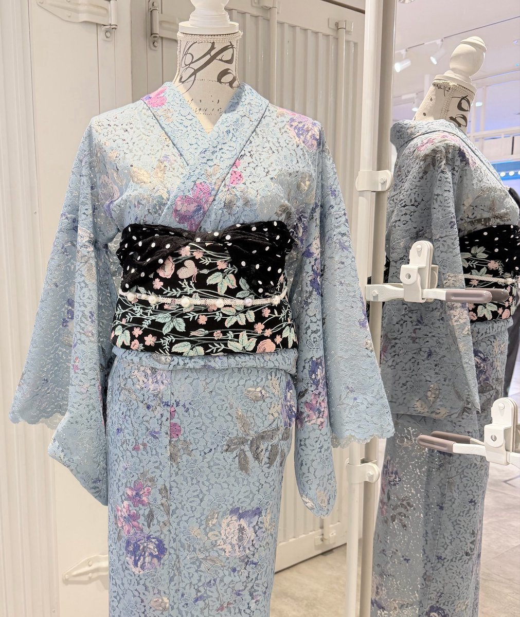 MIKISAKURA11's tweet photo. 🎀【新作】オンラインショップにUPしました🎀

⭐︎レース着物
　
#レース着物
#浴衣
#kimono https://t.co/UOTJxyPlHY