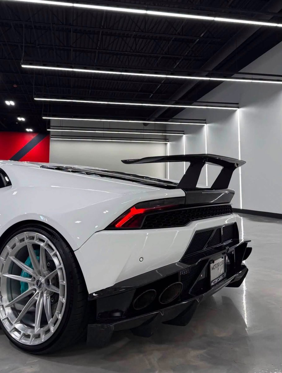 Hushjay24's tweet photo. Lamborghini Huracan 🏁 https://t.co/EQuIaP2hyd