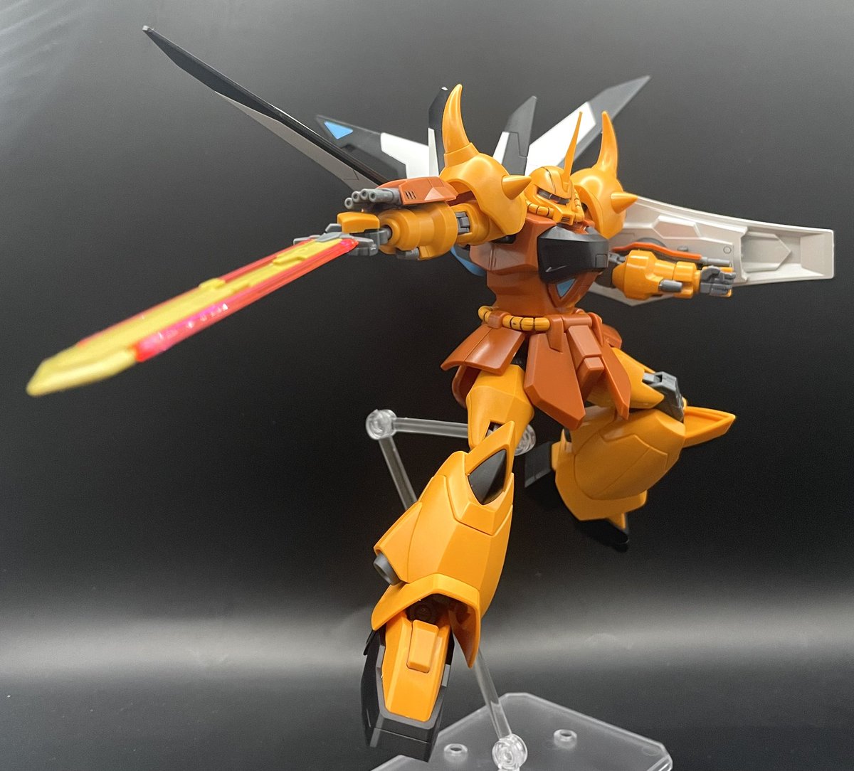 detteny_'s tweet photo. hgce1/144グフイグナイテッド(ハイネ・ヴェステンフルス専用機) 完成！
#ガンプラ
#ガンプラ好きと繋がりたい
#おまえらのSEEDを見せてくれ
#ハイネグフ https://t.co/Vvcia7n9ax