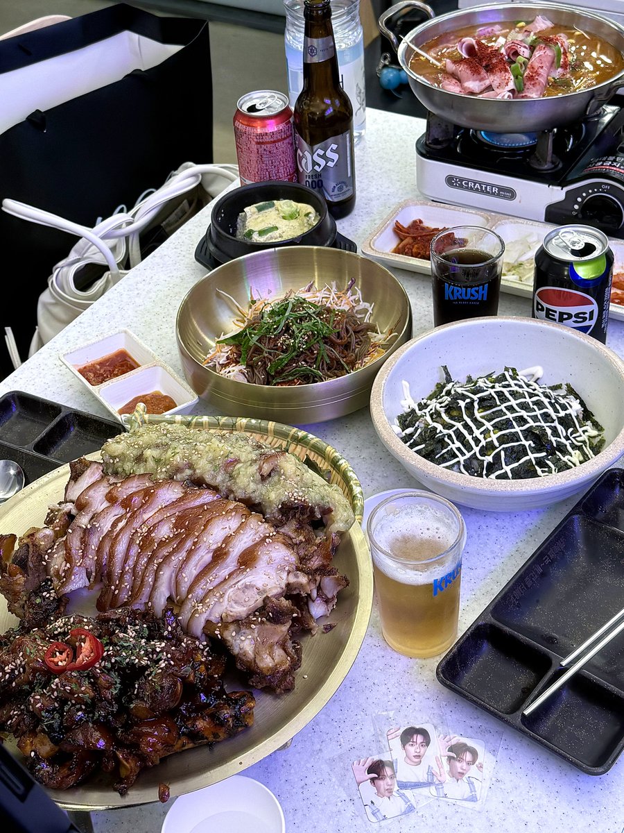 JIIINGE's tweet photo. 꾹이여보단~🤤 https://t.co/QNvDKO52cX