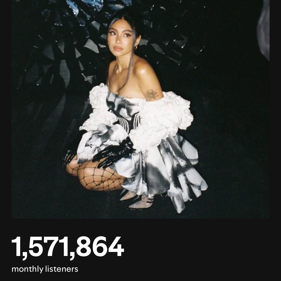 otterhanni_'s tweet photo. wow #NadineLustre still gains 1.6M streams kahit wala siyang new songs na ni-release. but I’m too excited for her upcoming single this 07.31! 🩷 https://t.co/qGOGrg0QQd