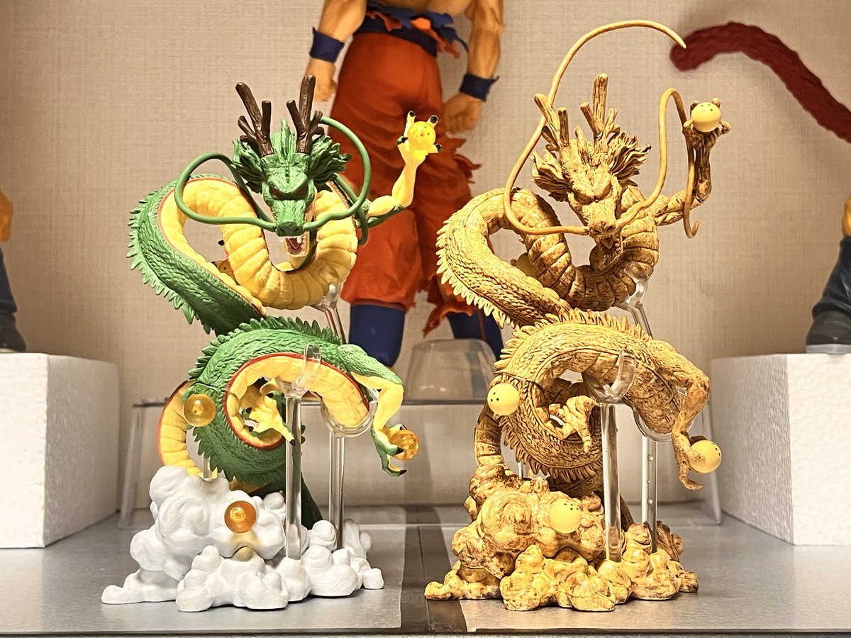 asasyo_figure's tweet photo. 通常カラーと比較するとこんな感じ！
マジでラストワン神龍とサイズ以外は遜色ないクオリティだと思うからみんな買った方が良いよ😂 https://t.co/ONjzUxfMsL