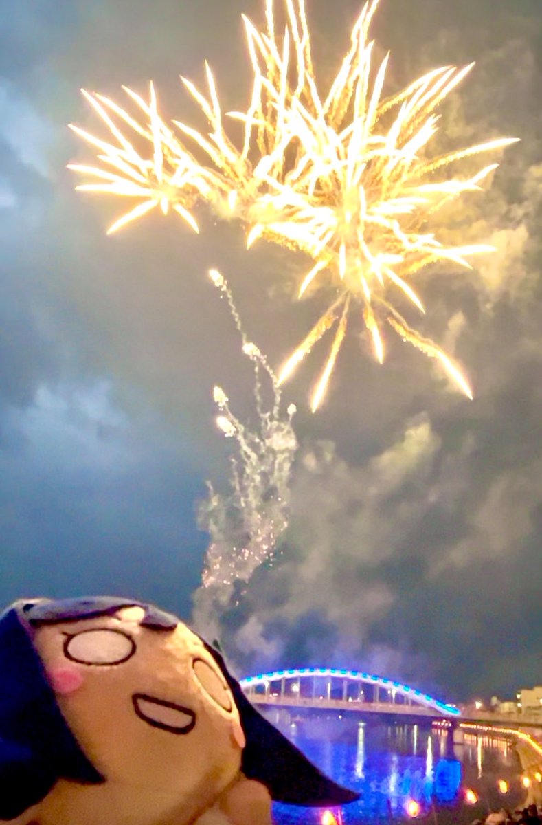 Navist_LoveLive's tweet photo. 🎇🎆🎇🎆🎇🎆🎇🎆🎇🎆🎇

沼津ありがとう。∬(_c||^ヮ^||✨
フィナーレはまだ続いてました。

🎇🎆🎇🎆🎇🎆🎇🎆🎇🎆🎇

#Aqours #lovelive
#沼津夏まつり2026
#狩野川花火大会
#Aqoursは沼津にいます https://t.co/v5Dni9mzSG