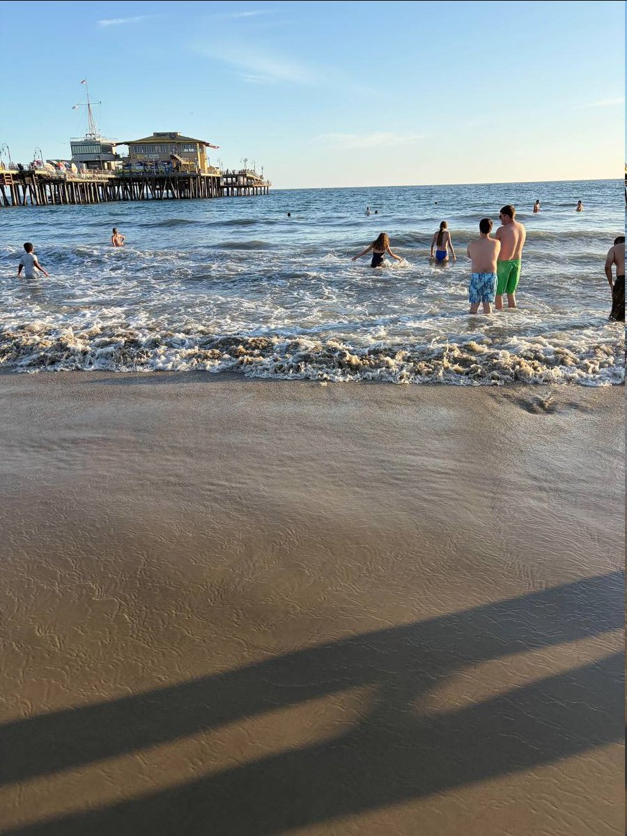Krisyne_27's tweet photo. Santa Monica https://t.co/sX0iwohCIp