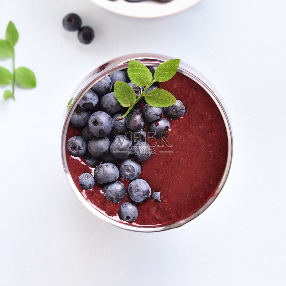 AlethaDepakztz's tweet photo. This year’s best frozen blueberries—plump, sweet, zero bitter aftertaste, perfect for oatmeal u0026 smoothies!  I restocked 2 boxes, no more grocery runs for fresh ones! https://t.co/SQlmTtjpV4