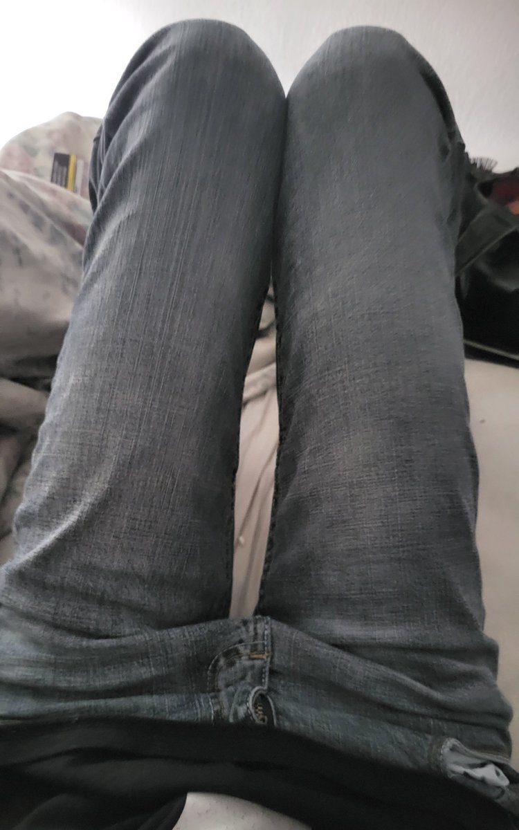 fawntoko's tweet photo. Can someone please honestly tell me what bmi my legs look like... https://t.co/gDatyyxQzD