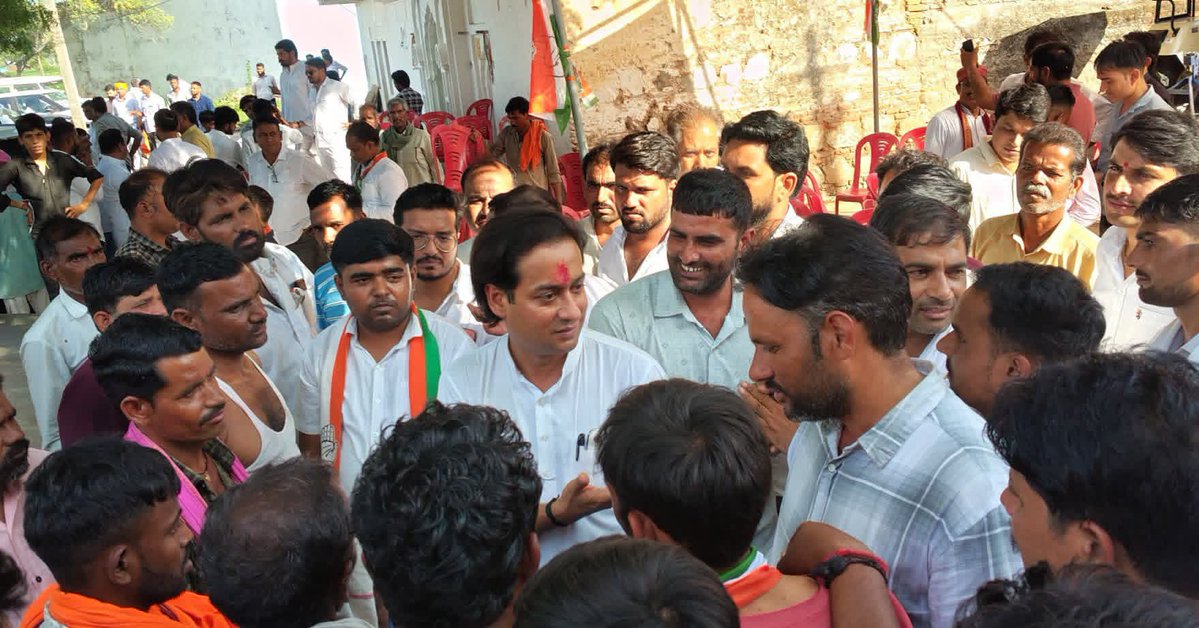 JVSinghINC's tweet photo. एक संकल्प, एक विश्वास — जीतेगी कांग्रेस, जीतेंगे घनश्याम।
ग्राम खड़ग, दतिया में कांग्रेस प्रत्याशी कुंवर घनश्याम सिंह जी के समर्थन में जनसंपर्क एवं नुक्कड़ सभा।
@INCIndia @kharge
@RahulGandhi @priyankagandhi @OfficeOfDVS @Jairam_Ramesh @kcvenugopalmp @INCMP @Barmer_Harish @jitupatwari @UmangSinghar  @IYC @IYCMadhya