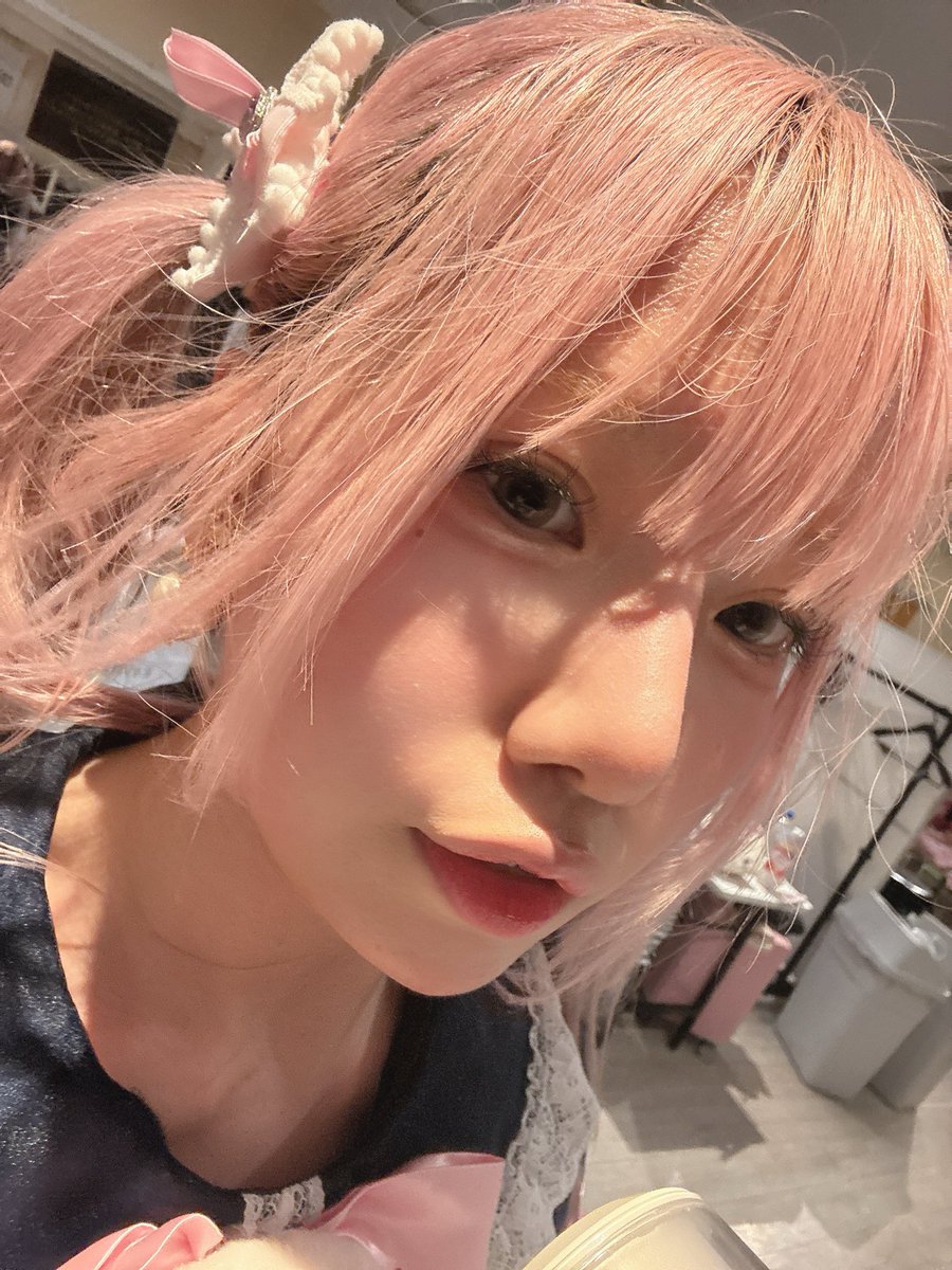 yorumeru_noeri's tweet photo. 今日大塚、新宿二本ありがとうございました( *˙ω˙*)و 

今日はおでこの汗がなぜかいつもよりすごくて前髪ぺたんこになっちゃった(´×ω×`)💦

また明日会おうね❕ https://t.co/d5BBU8n3pO