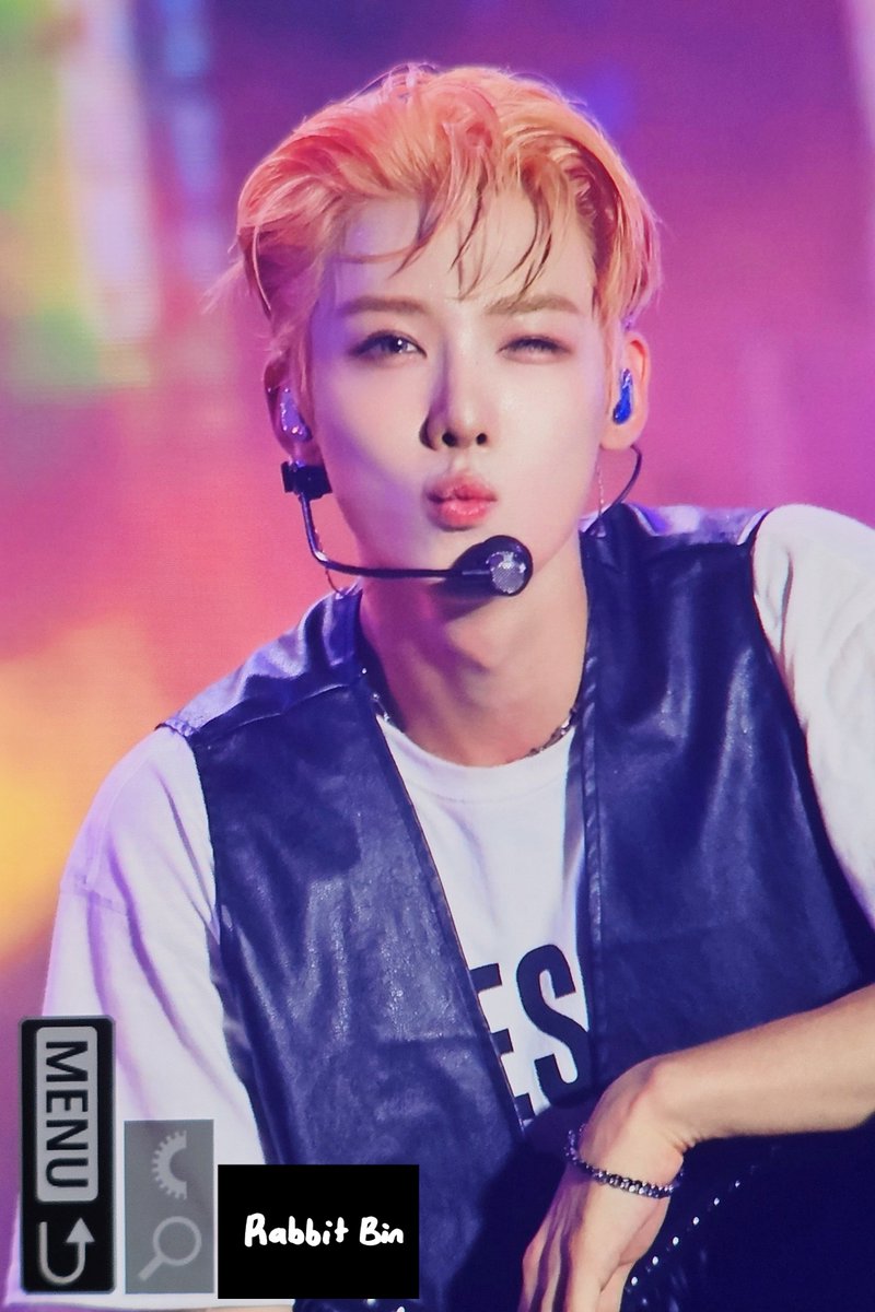 Robin030403's tweet photo. 260725 🧡
#엔싸인 #nSSign
#로빈  #Robin #ロビン https://t.co/36VYR3kni4