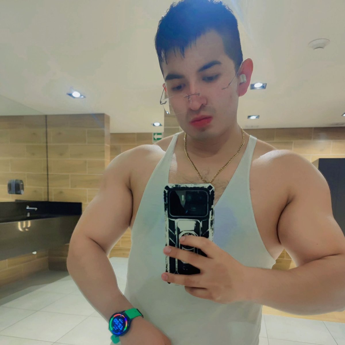 David69_69_'s tweet photo. Quien hoy a cabinas ? 
Nos vemos alrato ❤️🔥
#Luismoya #Cabinas @5Luismoya #Cdmx https://t.co/FlS8qg4gFo