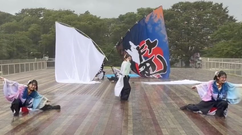 4351_hayate's tweet photo. 演舞報告.⋆𝜗𝜚

『サンドクラフト2026inみたね』『夏だ！ビアガーデン2025屋台村』に参加させていただきました。
ドタバタなダブルヘッダー！忘れられない一日になりました☔️
温かいご声援ありがとうございました✨

#みたねサンドクラフト2026
#夏ビア2026 https://t.co/7vls2M49xt