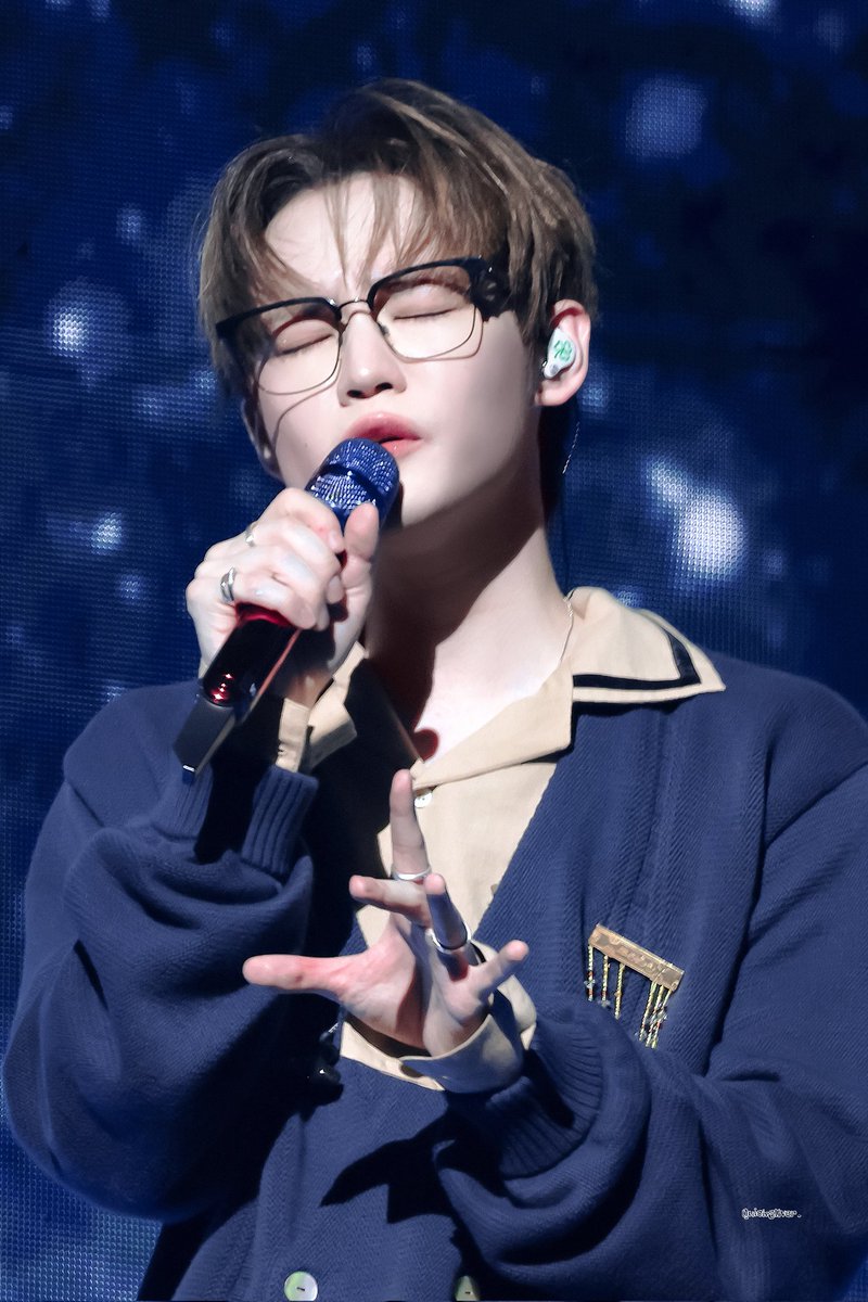 Quick3ilk's tweet photo. 260725 SHANGHAI FM
谢谢你成为辰乐🥺
#chenle #천러 #NCTDREAM️ https://t.co/vULp5Drfcz