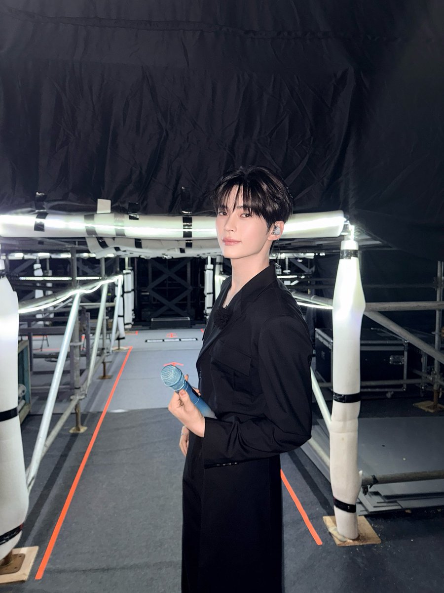 sunghanbin_twt's tweet photo. [📸]
2026.07.25
#ACON2026 IN TAIPEI

#성한빈 #SUNGHANBIN https://t.co/9umM66I4XR