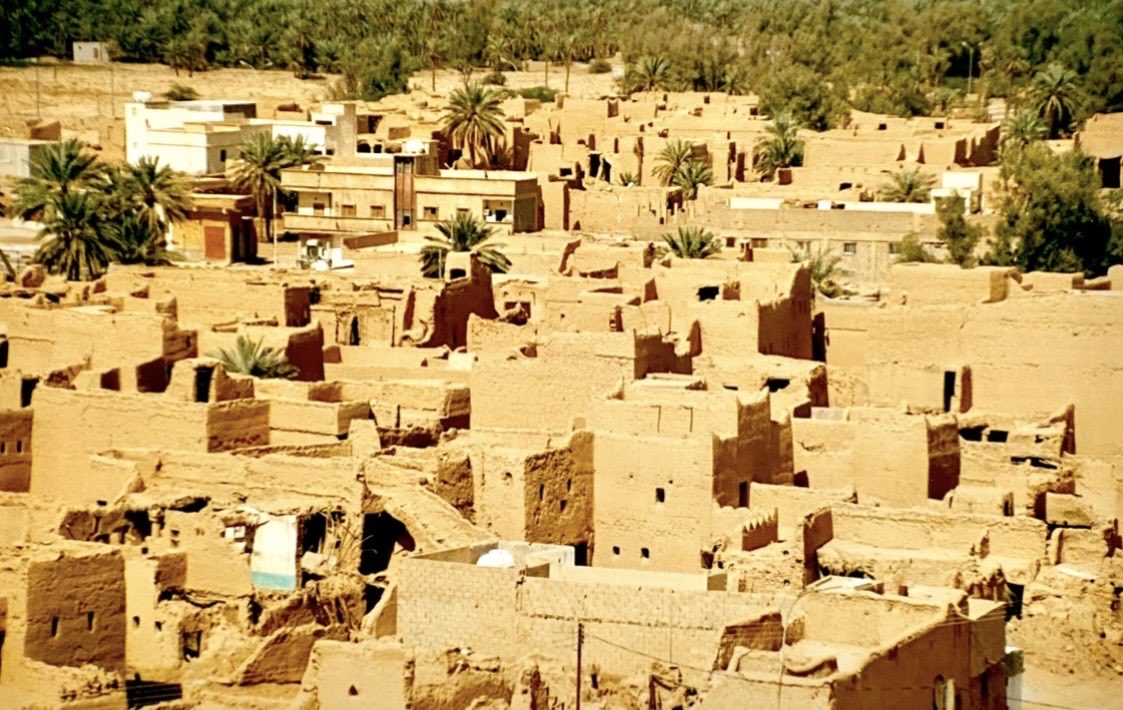 abbasaleissa's tweet photo. #التراث_العمراني
#منطقة_الرياض
#محافظة_المجمعة

صور للقرية التراثية في محافظة المجمعة تصويري في ٧ /١ / ١٤٢٤ هـ https://t.co/vTWyvcz6y2