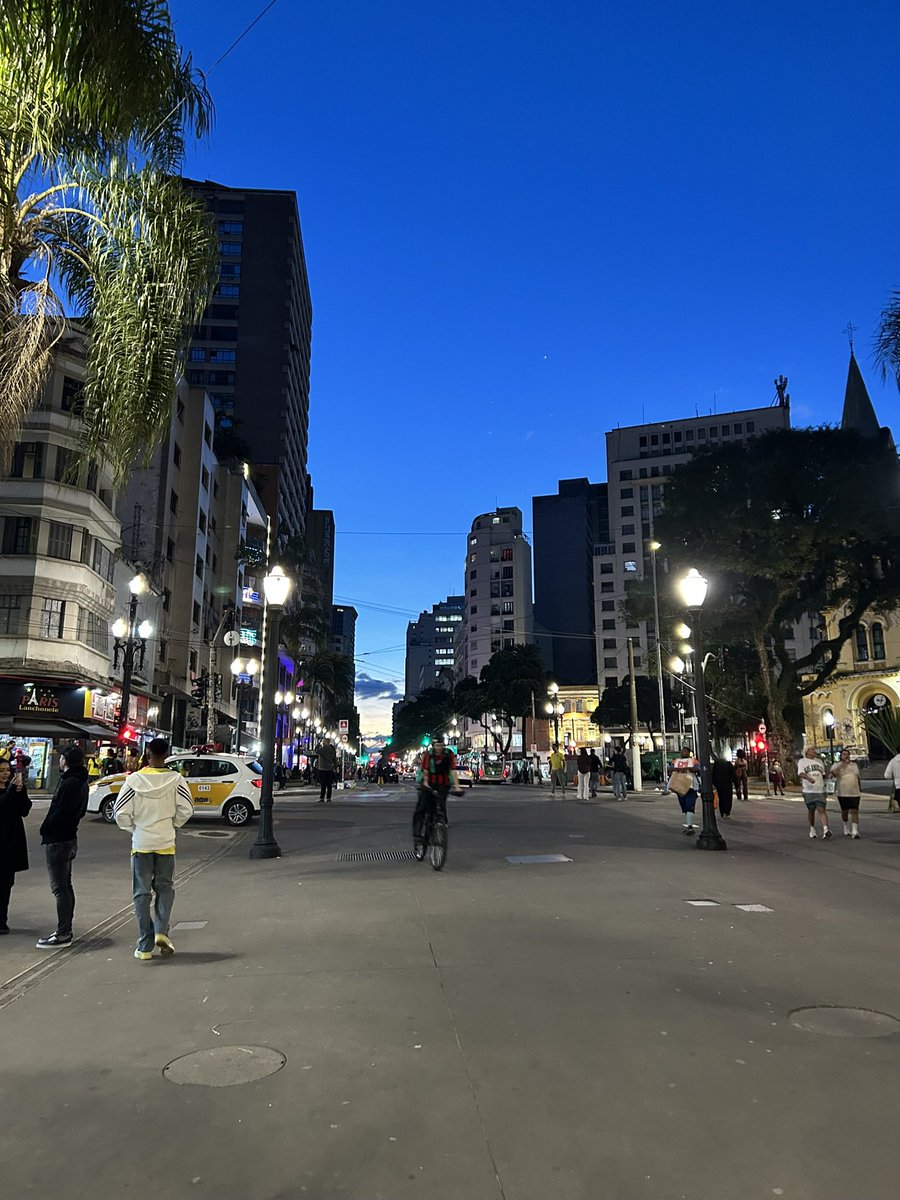 wtfnatrx's tweet photo. tipo assim eu amo o centro de sp https://t.co/PhWyW2UcH2