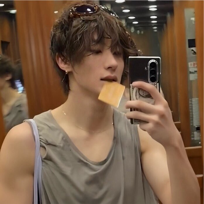 asbaguette's tweet photo. ใครพร้อมสำหรับแอนตัน waterbomb บ้าง แต่กรุไม่พร้อม 😂🔫 https://t.co/lZ7Ck5uDut