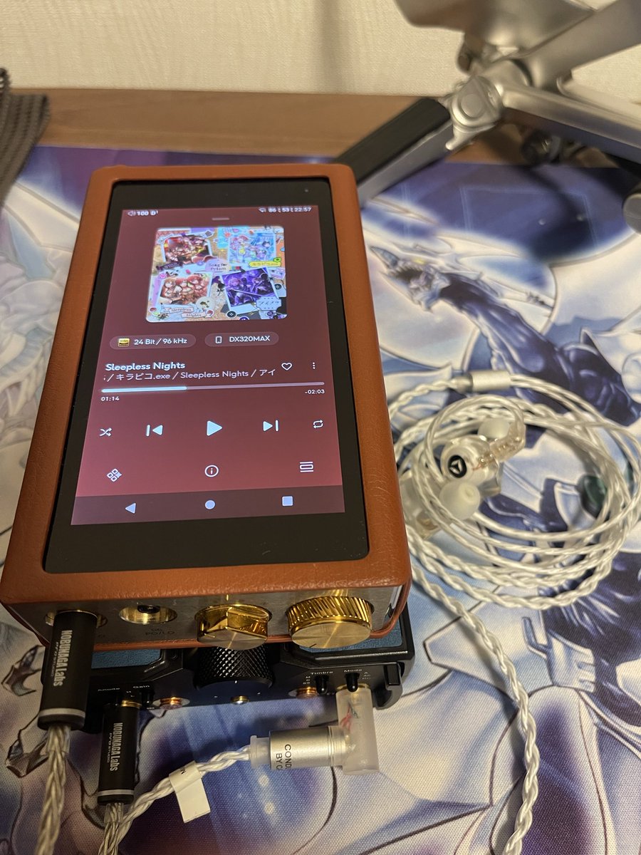 Renren86jundo's tweet photo. 1DD積んでて安価で良いイヤホン探してたら中古コーナーで見つけてしまった...
という訳で増えましたACTIVO×DITA Q1 
欲を言うとPerpetua欲しいですね
 #アイマスオーディオ部 https://t.co/hF1rr1FrNA