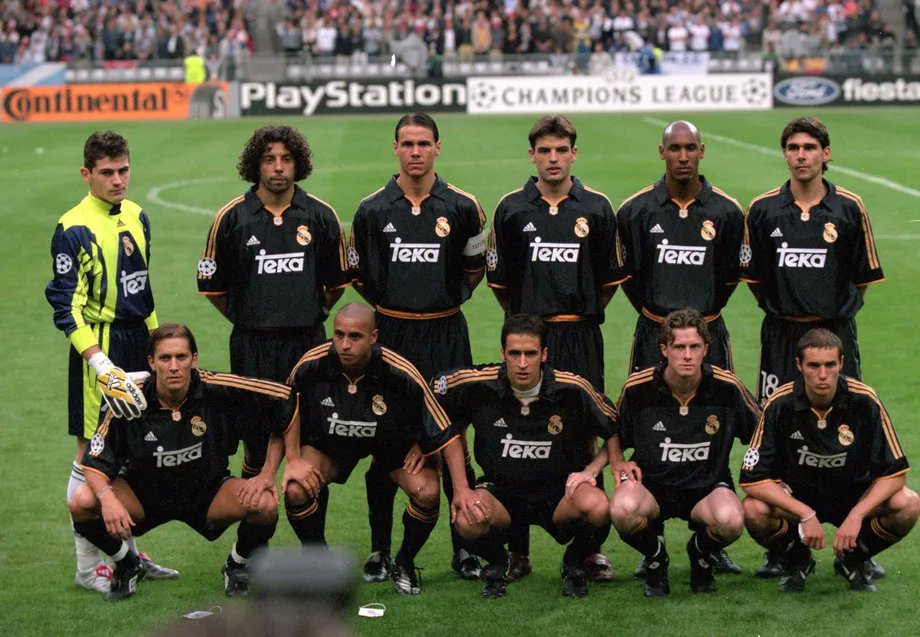 00sFootb4ll's tweet photo. Real Madrid, 2000 Champions League final. https://t.co/Ry7XsIR8Sa