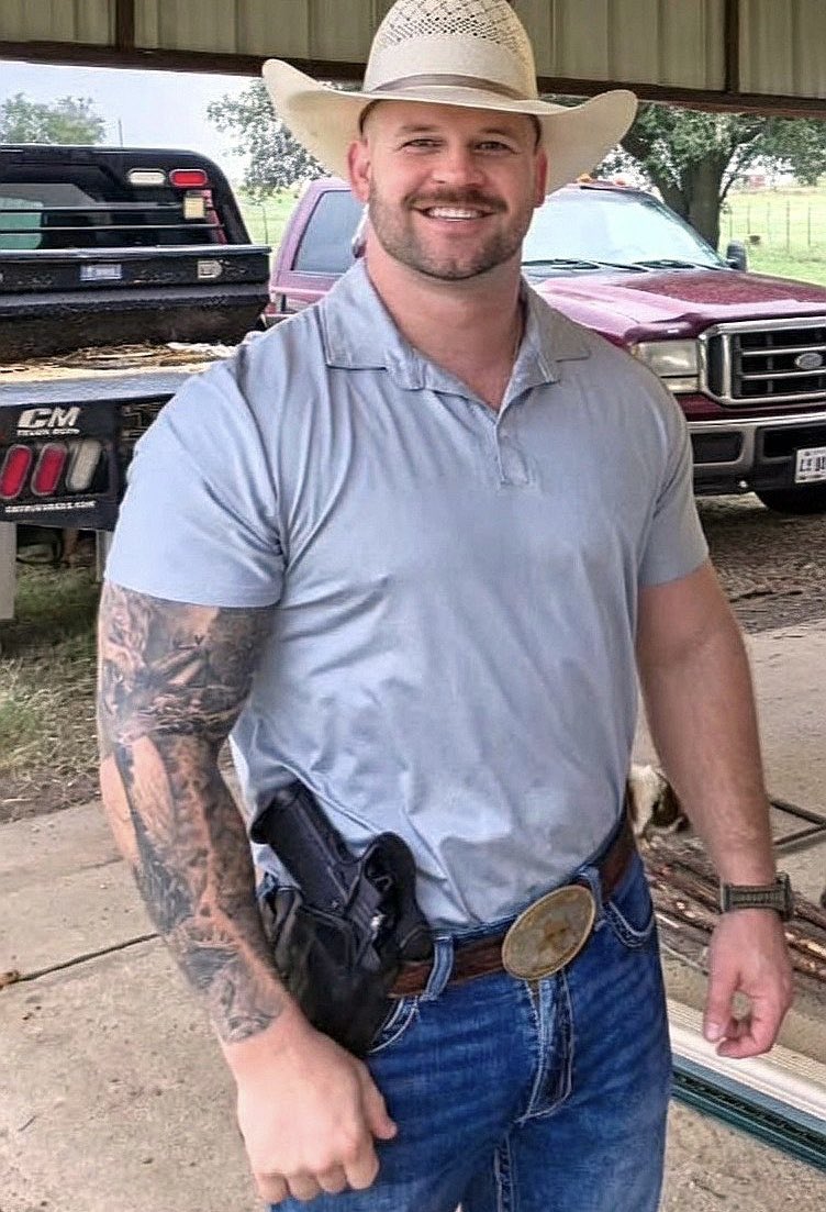 AnotherHomoCon's tweet photo. Why does anyone need a gun?

Because… F… U… That’s why. https://t.co/d9uWaVRlWP