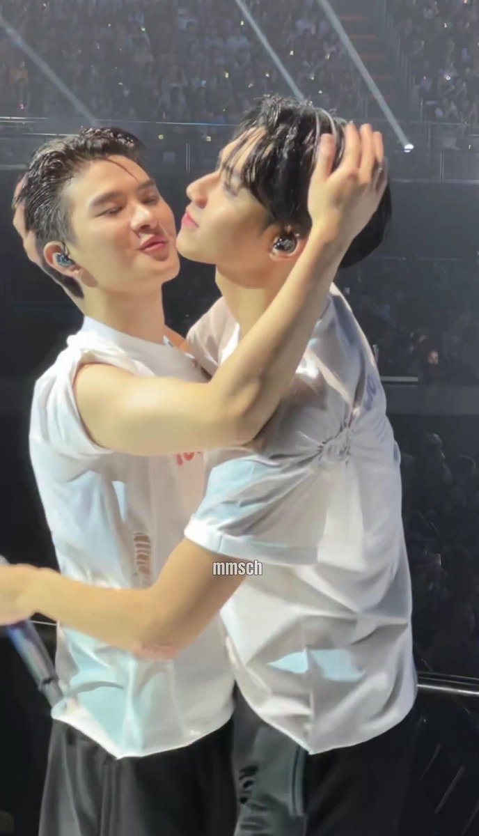 Cherithai26's tweet photo. แงๆ พวกเอ็งน่ารักกันจัง ใจจาแตกเยยย
#PEEMWASU #THAIchayanon 
#BUS_LIGHTASONE_D2 https://t.co/EE76UCPhDH