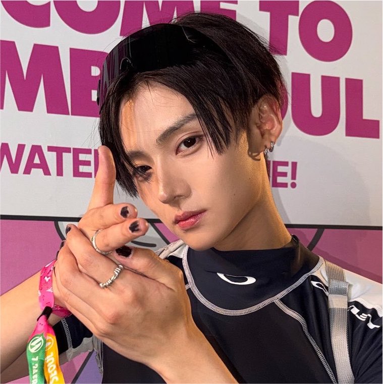 S..♡꙳ tweet media