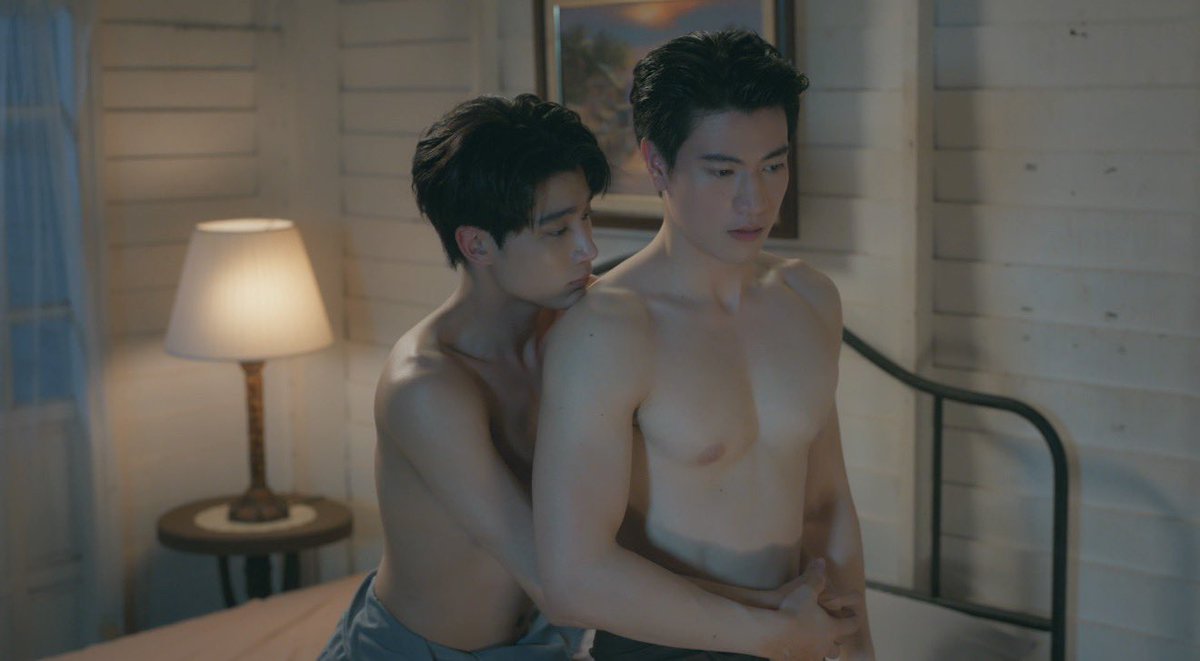 ArunRungTH's tweet photo. จุดอ่อน พ่อบิบี๋ไม่ให้คบกัน
จุดแข็ง บิบี๋รักมากหายใจเข้าออกเป็นเธอ จะหลับจะตื่นก็เป็นเธอ

THE EDGE OF HORIZON EP6

#อรุณรุ่งEP6 https://t.co/VFZs0iKyf3