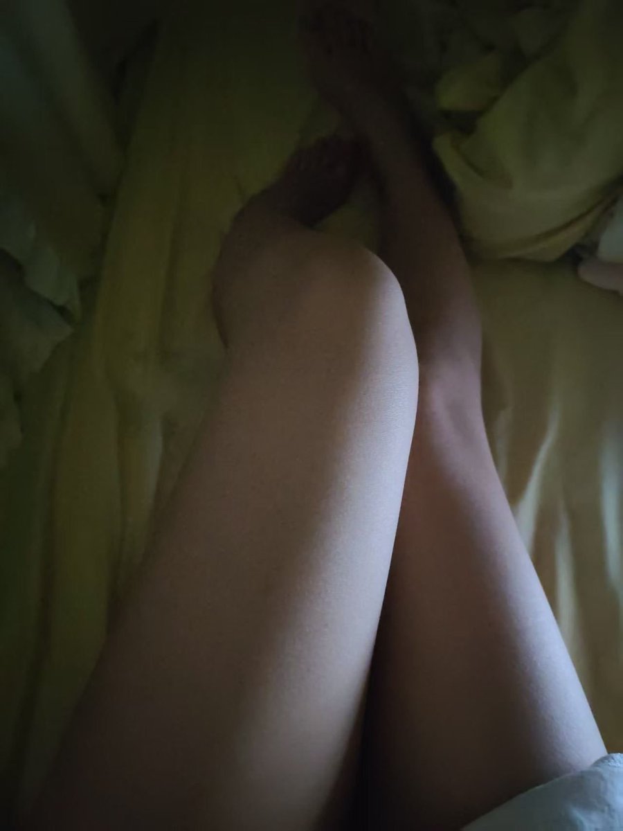 TaiQi83107's tweet photo. 愛生活.愛弟弟
想聽叫姐姐

#女生自拍 #台灣女生 #貓七姐姐 #本土
#學生妹 #清純 #反差 https://t.co/b3zX71JFrU