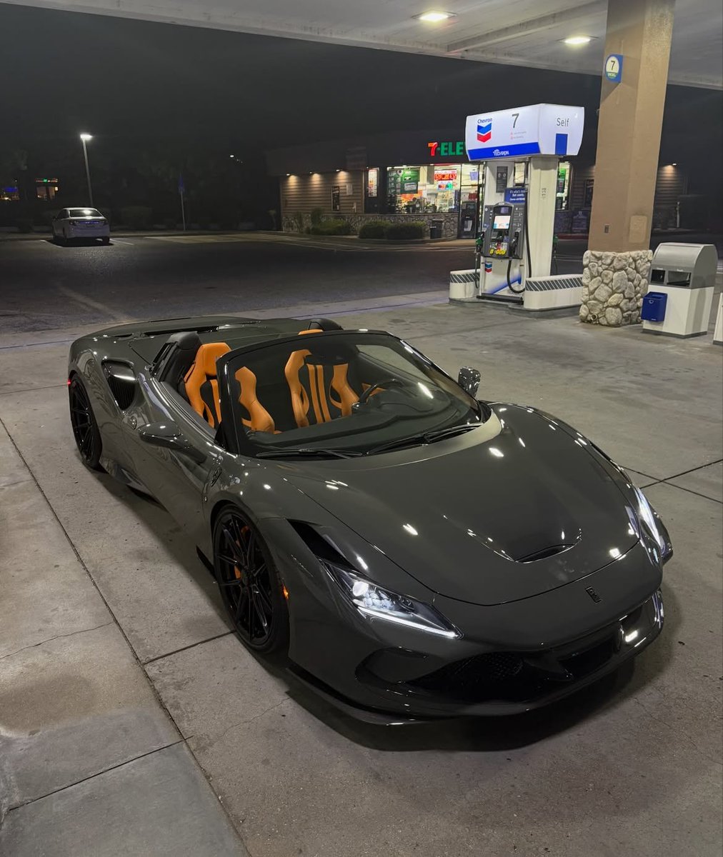 ZyroCar's tweet photo. Ferrari F8 Spider https://t.co/fVRkiXdNR5