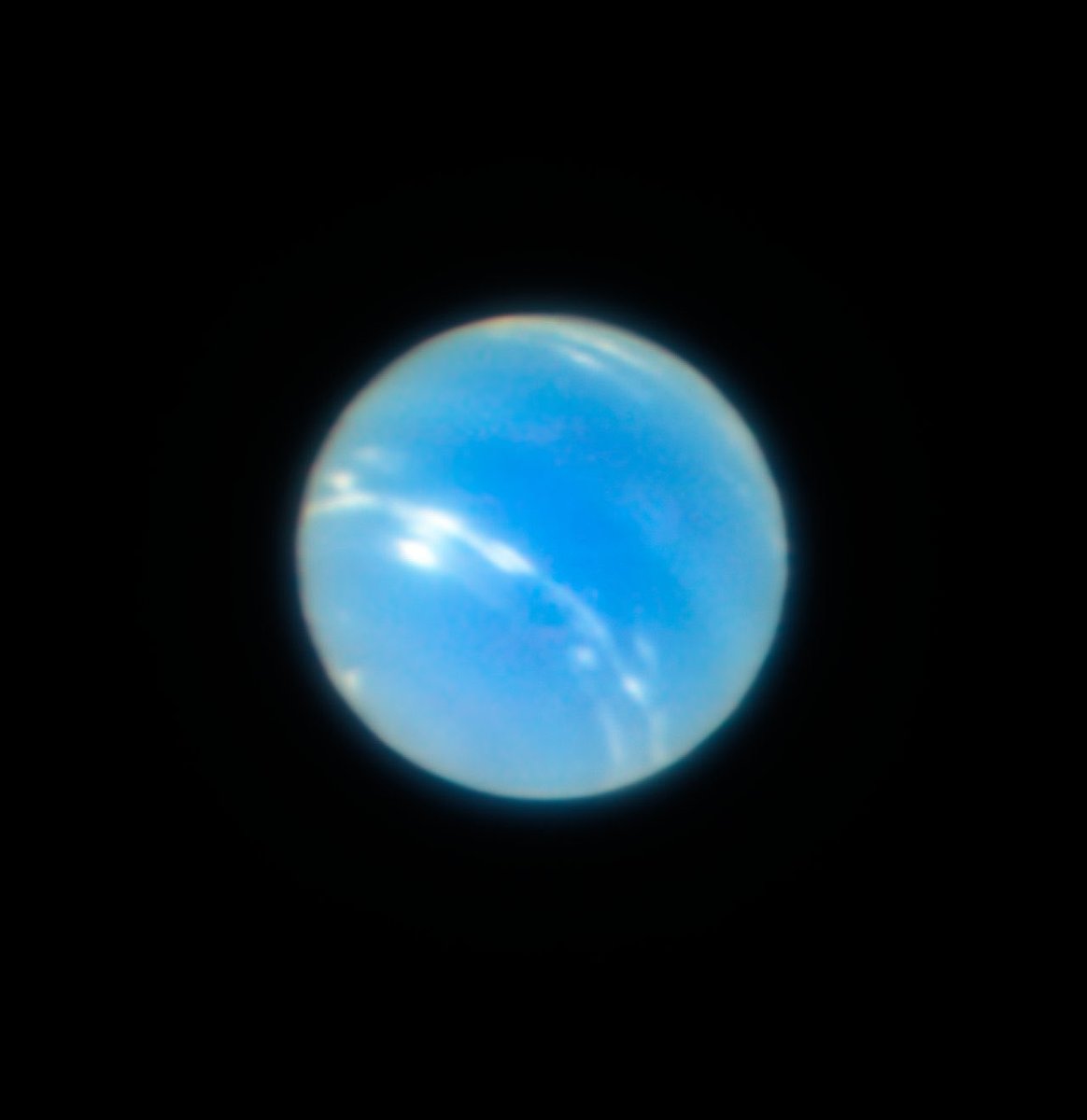 astropics's tweet photo. The beauty of Neptune 🥹 https://t.co/AVFpvdEDI8