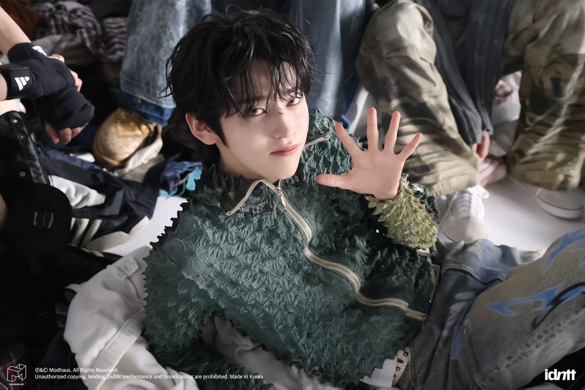 towadays's tweet photo. 하늘에서 내려온 선녀를 목도하여 수명이 30년 연장된 것 같은 느낌입니다. https://t.co/aufg4OoSp8