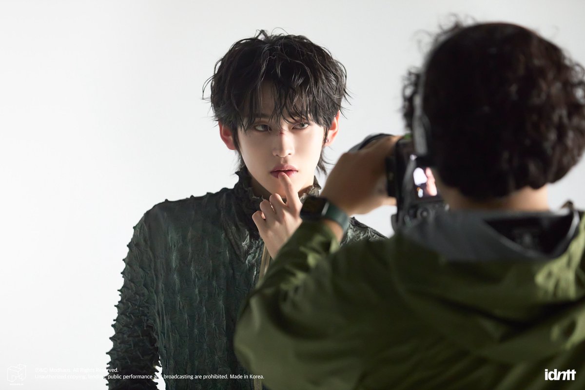 towadays's tweet photo. 하늘에서 내려온 선녀를 목도하여 수명이 30년 연장된 것 같은 느낌입니다. https://t.co/aufg4OoSp8