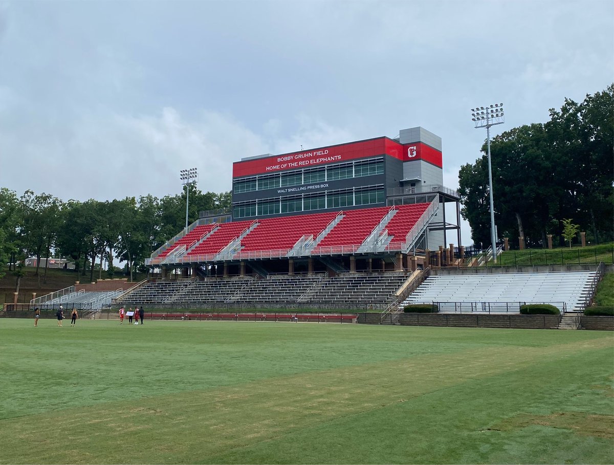 coach_them_up1's tweet photo. Just like that we back !! 
It’s football time in Georgia !! #GBR @RedElephant_FB 
@jacoreyhunt1 @zachary3_ingram @damaurib18 @iiamjahh_ https://t.co/puDf37R9bA