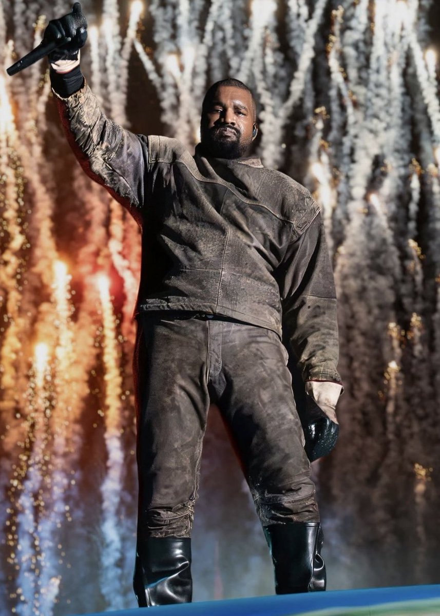 Rap's tweet photo. Ye's 'Graduation' becomes the only album NOT released in 2026 to surpass 1B Spotify streams this year‼️🏆

Only 'ICEMAN' and OCTANE' have also reached 1B streams in 2026. https://t.co/anhp60N8is