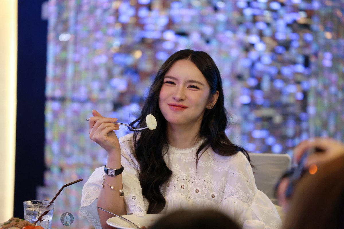Lookkaew Fan Official tweet media