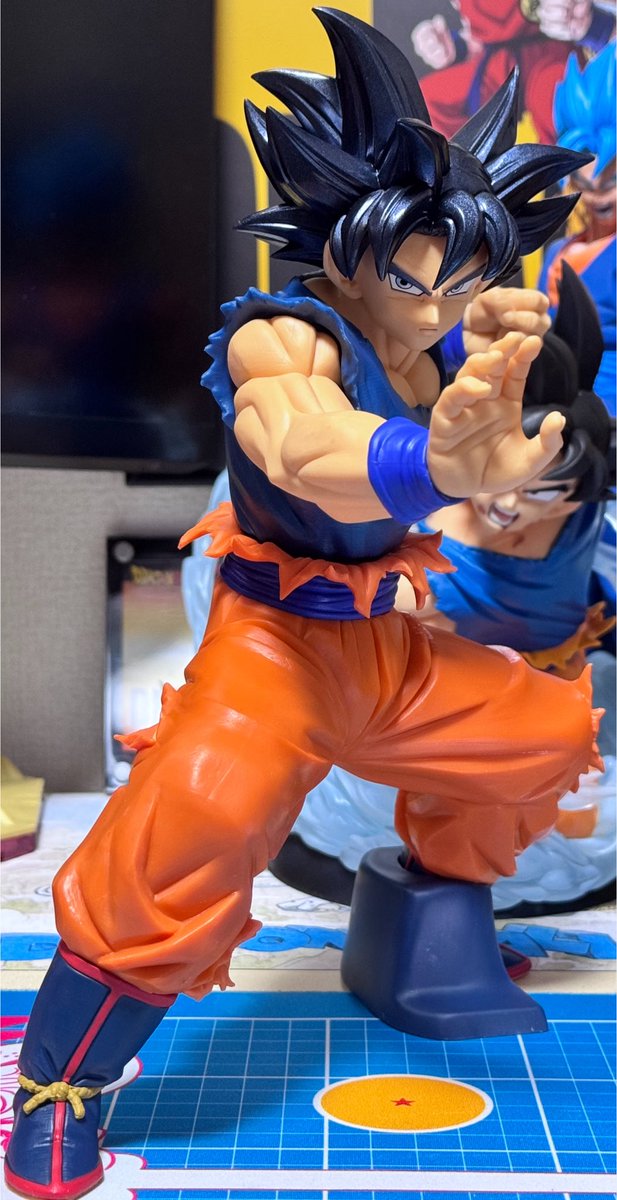 DRABBiT017's tweet photo. Grandista SON GOKU III

予想より大きく迫力ありますね！
期待を超えてきた！
顔完璧ですね 髪色と髪の長さやうねりが
細かく計算された作りのような印象です

塗装いじろうと思ってたけど
下手にいじりたくないレベルですね
陰影とか上手くつけれたら益々良くなりそうだけど
誰かの見てみたいね👀 https://t.co/TJ6LjY3Zzv