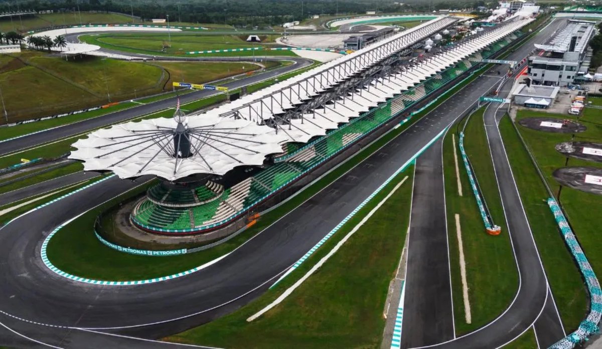 RBR_Daily's tweet photo. 🚨 BREAKING: Formula 1 is set to return to Sepang this October.

The Malaysian Grand Prix will reportedly replace the Bahrain GP, which was cancelled earlier this season due to the conflict in the Middle East. 

[https://t.co/gGkP8MzY4j] https://t.co/CAcmXYbLOO
