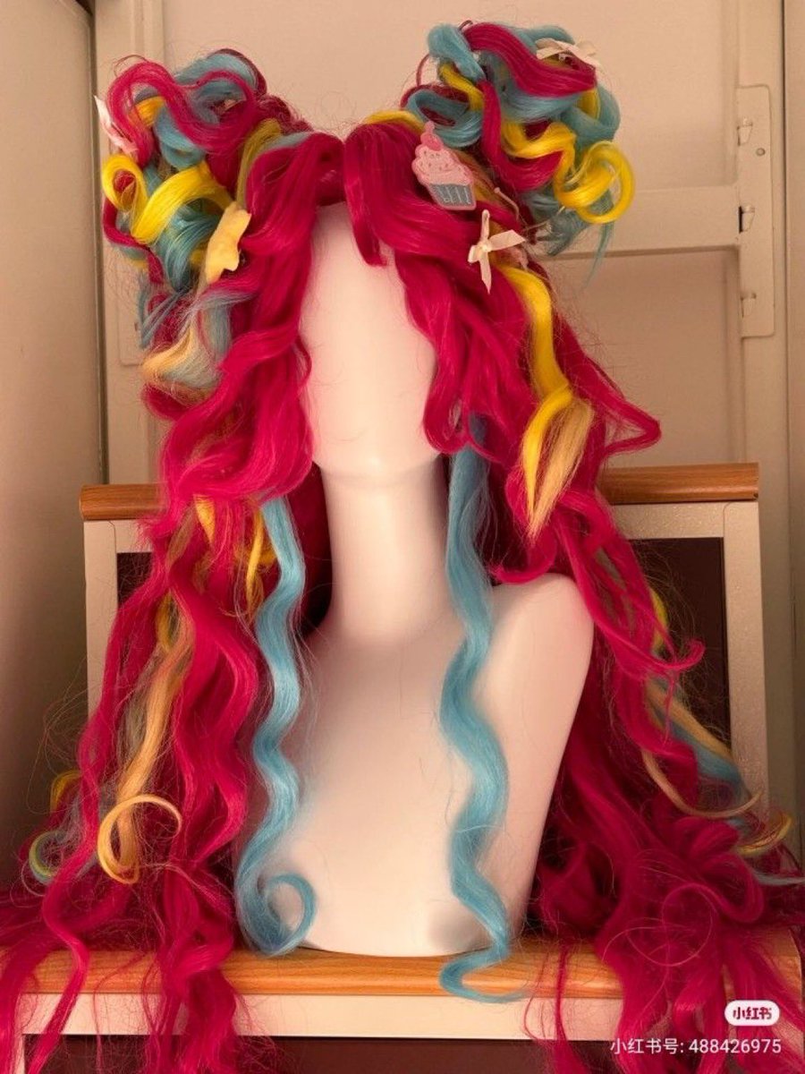 fairyprxncess's tweet photo. what does this hairstyle remind you of? https://t.co/VUzUTLXfjQ