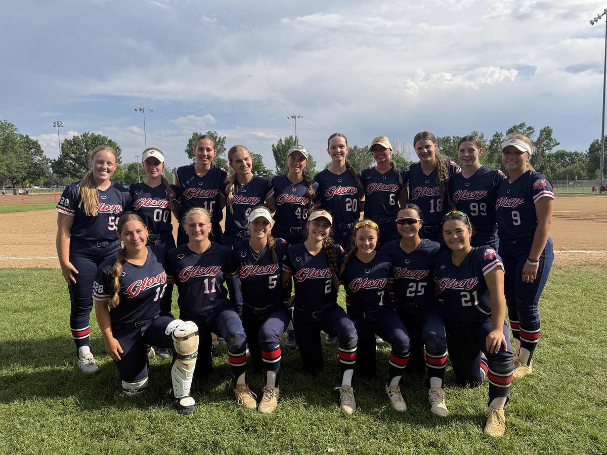 16GloryNational's tweet photo. Proud of what this team has accomplished! We finished up our summer run in Indy. This team is full of talent &amp; truly celebrate each other which is so fun to see. Keep striving Gs &amp; keep shining! @VAGloryFP @SuzyWillemssen @thecolinchrist @Matt_Tom1 @SBronowicz14 @kelly_bronowicz https://t.co/pqYzTDIV2E