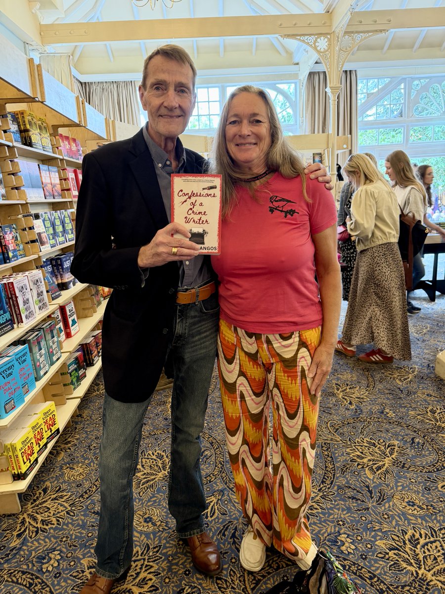 LouiseMangos's tweet photo. When you find one of the cameo characters in your novel browsing in the bookshop at #TheakstonsCrime ☺️
#ConfessionsOfACrimeWriter
➡️ https://t.co/135mNFhxpq ⬅️ https://t.co/xoTBJZQRas