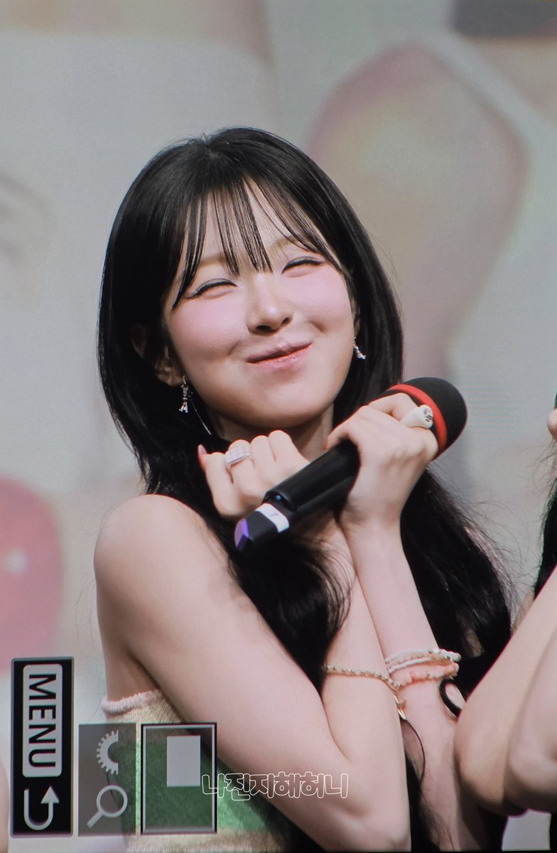 imserioushoney's tweet photo. 260724
프로미스나인 Vitamin ME 미니 팬미팅
백지헌
프리뷰
#백지헌 #BAEKJIHEON
#프로미스나인 #fromis_9. https://t.co/OKrsNJjpWW