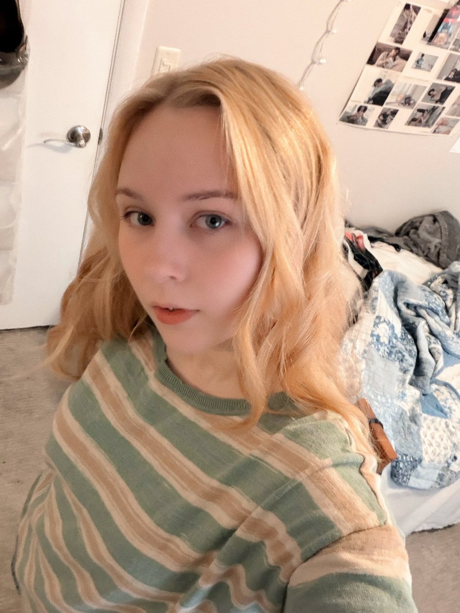 molly ⋆˚࿔ tweet media