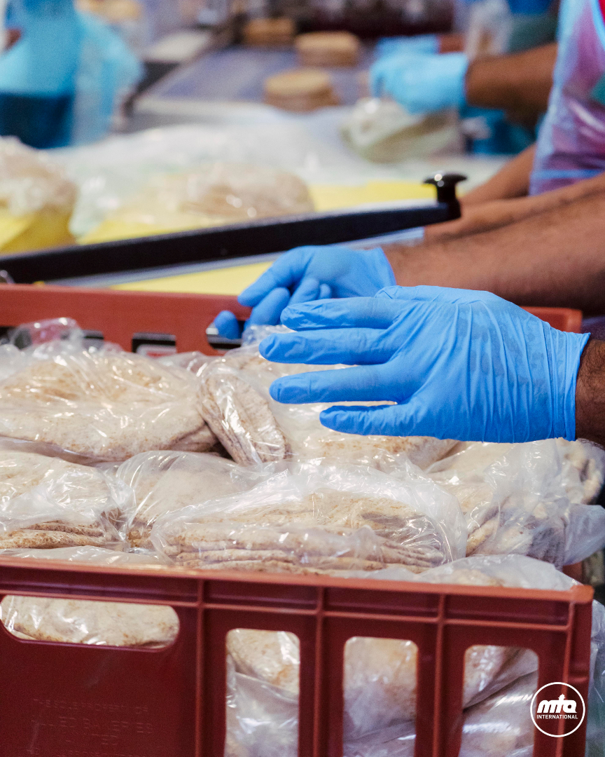 JalsaConnect's tweet photo. Roti production: Jalsa edition 🫓

Thousands made, packed and served - all for the honour of caring for the guests of the Promised Messiah (as).

#JalsaConnect #JalsaUK2026 #MTAi https://t.co/2XwZHSxsZ3