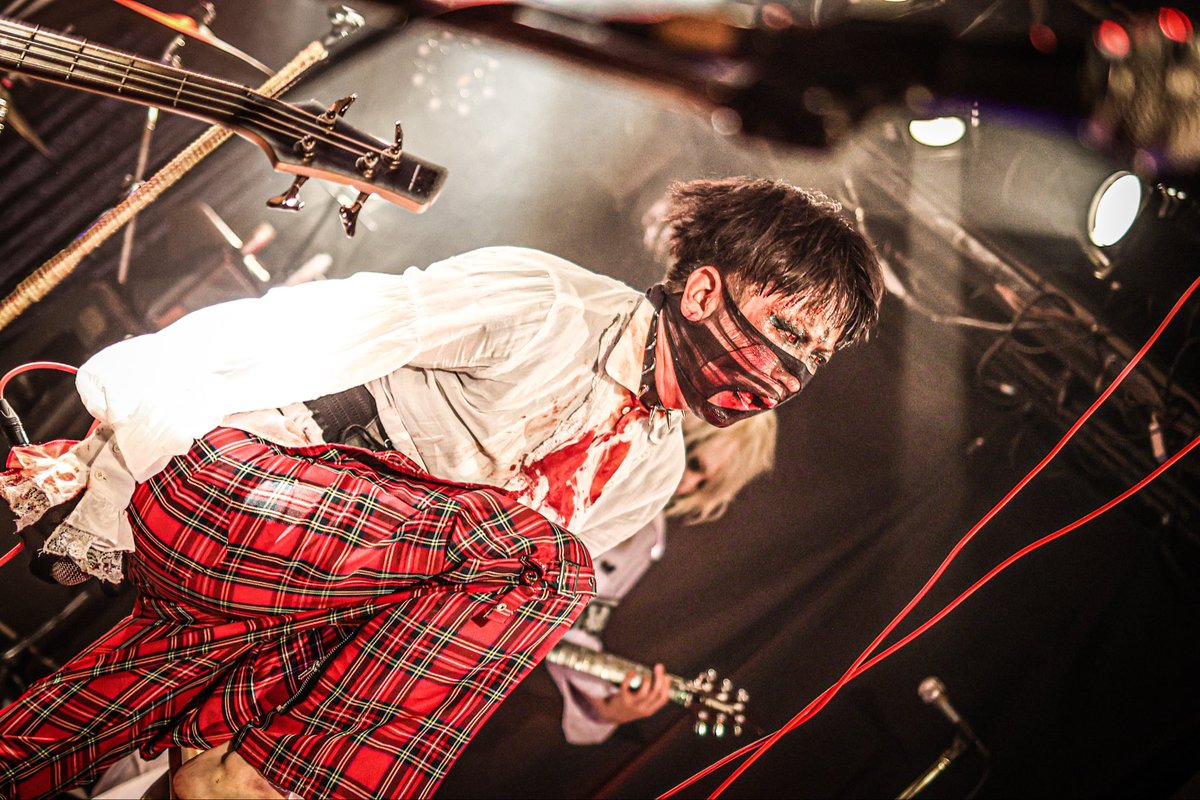 FAKEDAWN2099's tweet photo. 2027年7月25日どこかでお会いしましょう。

鬼堕くん。死にましたしさよならしにます。

最後におにだくん。さよならは生きていたら出します。

https://t.co/tKtmW8qtff

ライブやばい楽しかった。

だが、、、怒

今まで有難うございます。
鬼堕くん。ラストでした。

死

#鬼堕くん
#FAKEDAWN
#雪花 https://t.co/vXBtnBGugI